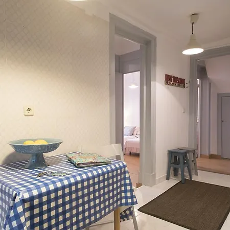 Downtown Doll's House דירה *