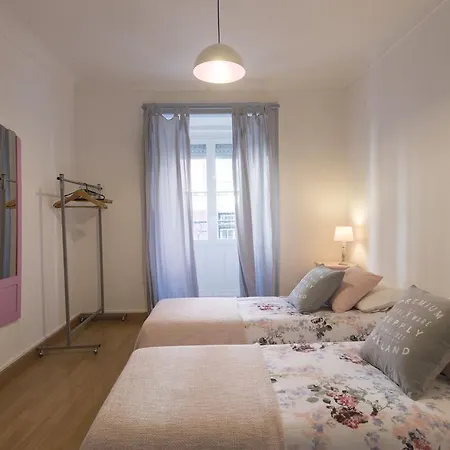 Downtown Doll's House Apartmán *