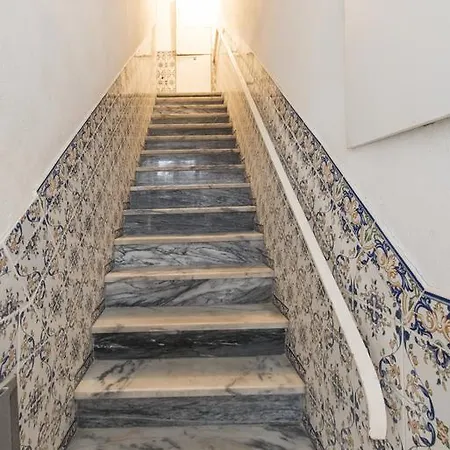 Downtown Doll'S House * Lisbon