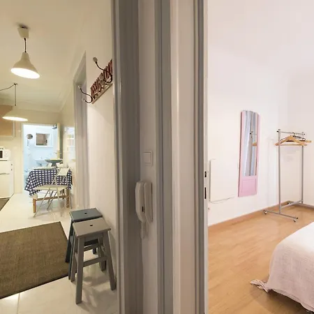 Downtown Doll'S House * Lisbon