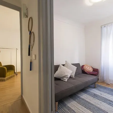 Downtown Doll'S House *